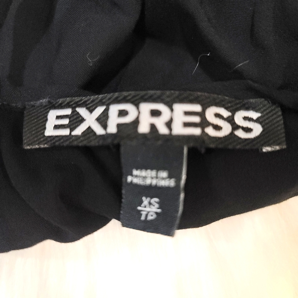 Express black crop top - Picture 4 of 4
